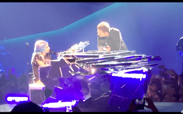 „Shallow” po raz pierwszy wykonane na żywo. Lady Gaga i Bradley Cooper przygotowali niespodziankę [WIDEO]