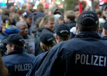 Niemcy: Polityk antyimigranckiej AfD brutalnie pobity. Winne bojówki lewicowe?