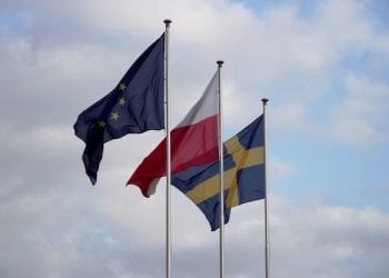 Coraz więcej Polaków chce wyjścia z Unii Europejskiej? Sondaż nie pozostawia wątpliwości