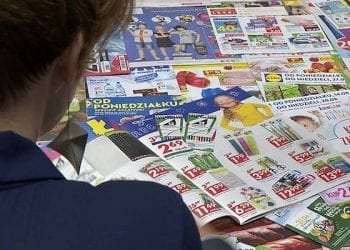 Branża ma problem z papierem. Do konsumentów może trafić nawet połowa gazetek mniej niż rok temu