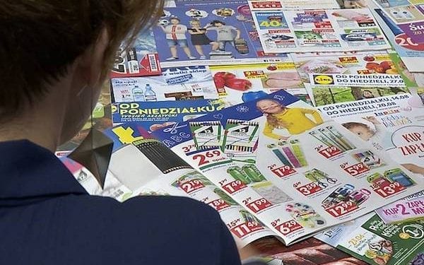 Branża ma problem z papierem. Do konsumentów może trafić nawet połowa gazetek mniej niż rok temu