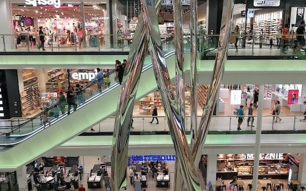 Galerie jednak zyskają na zakazie handlu w niedziele? Eksperci: Rozwiązaniem są nowe technologie