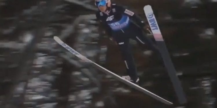 Bischofshofen: Kubacki pobił rekord skoczni! [WIDEO]