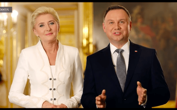 Para prezydencka włącza się w WOŚP. Co przekazali na aukcję?