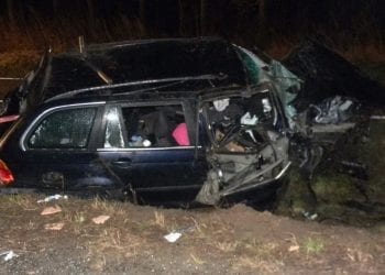 Pijany ukradł koledze BMW i rozbił w rowie