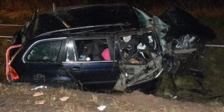 Pijany ukradł koledze BMW i rozbił w rowie