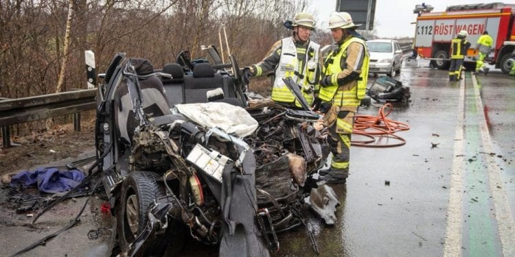 Niemcy. Koszmarny wypadek Polaków. Nie żyją trzy osoby