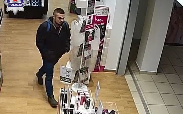 Kradli kosmetyki, nie zauważyli kamery. Policja szuka kobiety i mężczyzny [FOTO]