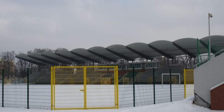 Bramkarz Miedzi Legnica dźgnięty nożem!