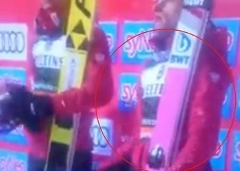 Hymn Polski w Oberstdorfie. Dawid Kubacki rozłożył ręce [WIDEO]