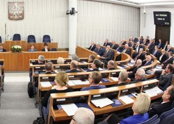 Senat przyjął uchwałę upamiętniającą Jana Olszewskiego. 22 senatorów wstrzymało się od głosu