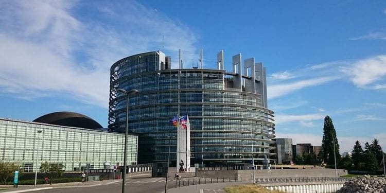 Parlament Europejski przeprowadził sondaż dla polskich partii
