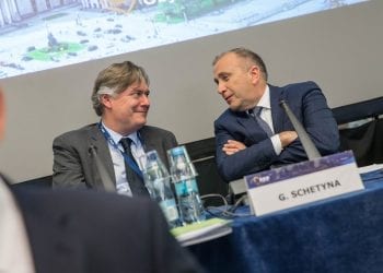 Wybory do PE: Koalicja Europejska wyprzedza PiS w sondażu