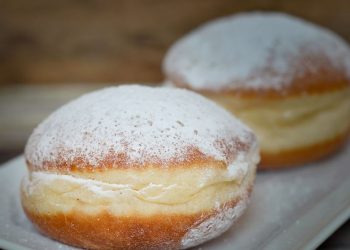 Tłusty Czwartek. Czym popijać pączki?