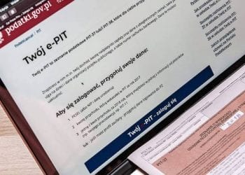 Pułapki w usłudze Twój e-PIT. Eksperci: Lepiej wszystko samemu sprawdzić, inaczej można stracić