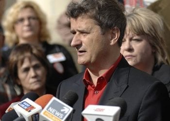 Biedroń apelował, a Palikot przekaże pieniądze na partię Wiosna