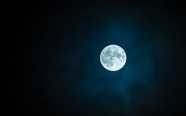 Nad Polską będzie widoczny „Śnieżny Superksiężyc”. Zobaczyć go można już w tym tygodniu!