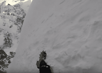 Turysta spadł schodząc z Rysów. Do sieci trafiło dramatyczne nagranie [WIDEO]