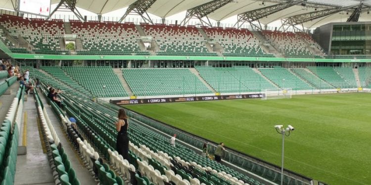 Kibice Legii uderzyli w Bogusława Leśnodorskiego