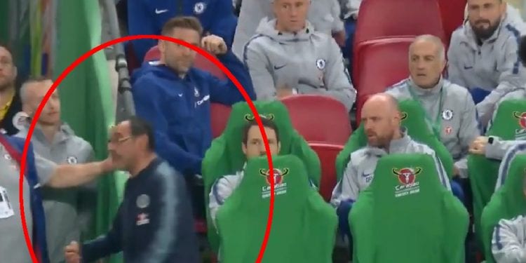 Bramkarz Chelsea nie chciał zejść z boiska. Trener wpadł w szał [WIDEO]