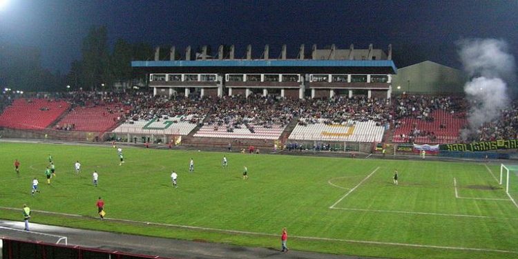 Skandal po meczu polskiej pierwszej ligi. Chuligani zaatakowali autokar