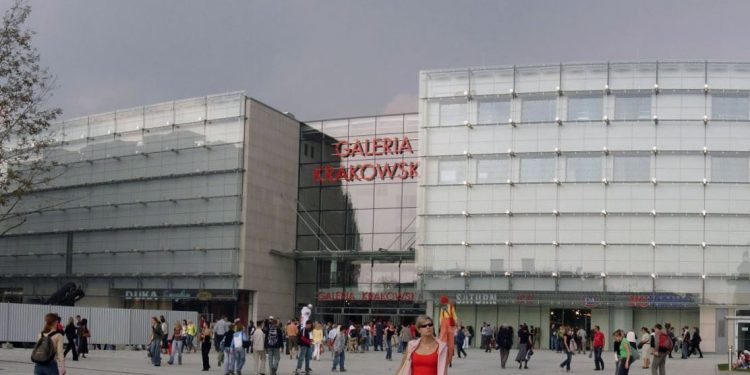 Awantura kiboli w Galerii Krakowskiej. Panika w budynku