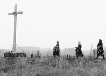 Z teledysku Tulii na Eurowizję usunięto krzyż