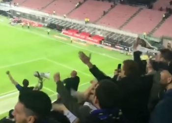 Piątek nie strzela, Milan przegrywa. Kibice rywali szydzili z Polaka