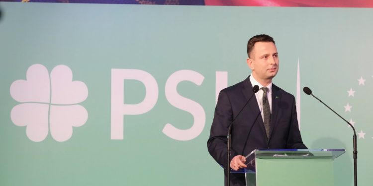 PSL chce wpisać do konstytucji członkostwo w UE