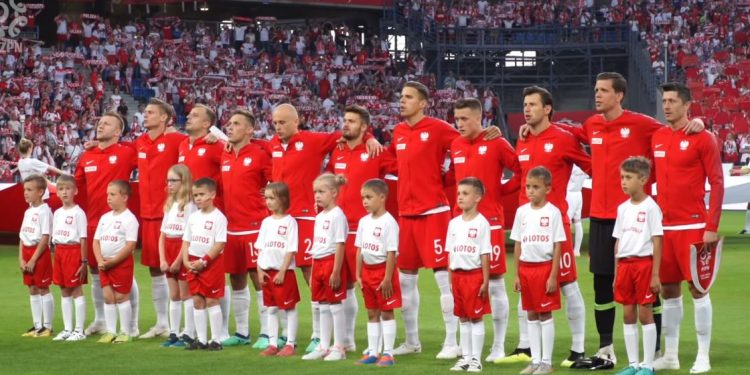 Reprezentacja Polski zagra z Austrią w specjalnych koszulkach