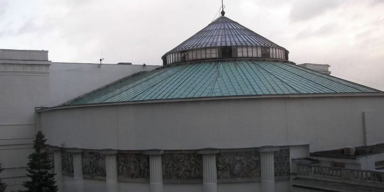 Planował atak na Sejm. Wcześniej wysyłał groźby
