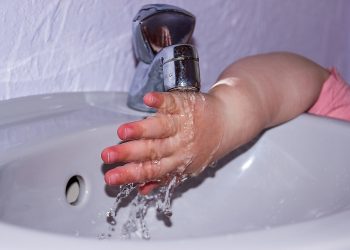 GIS zbadał jakość wody w Polsce: 99,7 proc. w wodociągach zgodna z wymaganiami