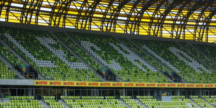 Prezes Lechii Gdańsk nie wytrzymał. Wydał mocne oświadczenie