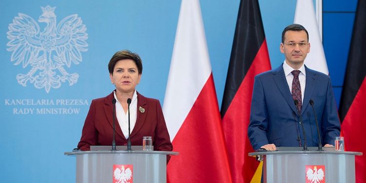 Deklaracja Beaty Szydło ws. Katedry Notre Dame