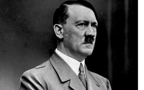 Hitler po wojnie uciekł do Argentyny? Odtajniono akta FBI