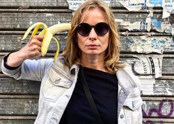 Dziś „bananowy protest” w Warszawie. Kilka tysięcy osób przed Muzeum Narodowym