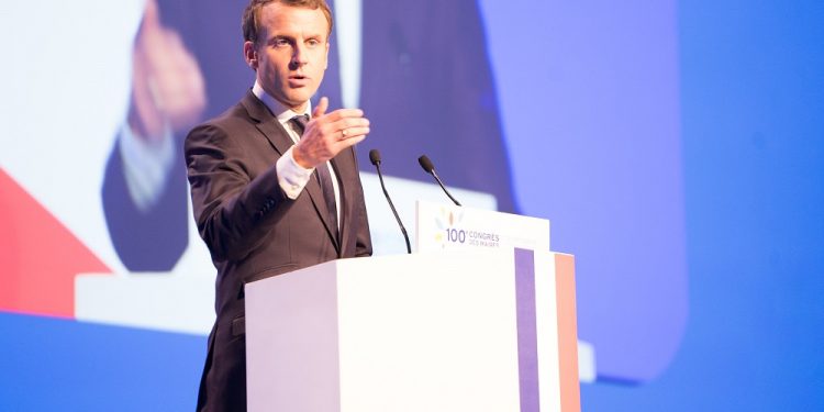 Prezydent Francji o zmniejszeniu strefy Schengen. Chce wyrzucić Polskę?