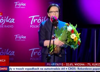 Ewa Kopacz nagrodzona za wypowiedź o dinozaurach. Statuetkę odebrała osobiście [WIDEO]