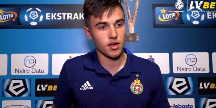 Daniel Hoyo-Kowalski w pierwszym składzie Wisły. Piłkarz ma 15 lat
