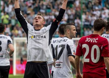 Jakub Rzeźniczak pogratulował Wiśle Kraków zwycięstwa nad Legią