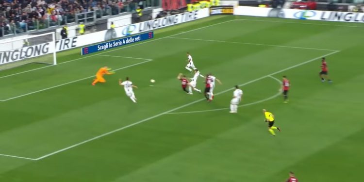 Krzysztof Piątek pokonał Wojtka Szczęsnego w meczu Serie A!