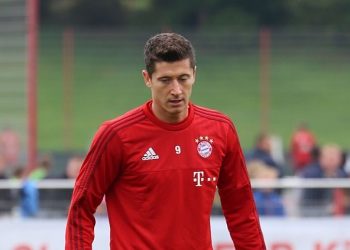 Lewandowski ratuje Bayern przed kompromitacją