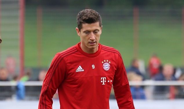 Lewandowski ratuje Bayern przed kompromitacją