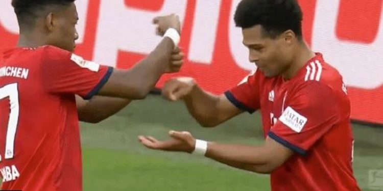 Genialna cieszynka kolegów Lewandowskiego. Alaba i Gnabry podbili sieć