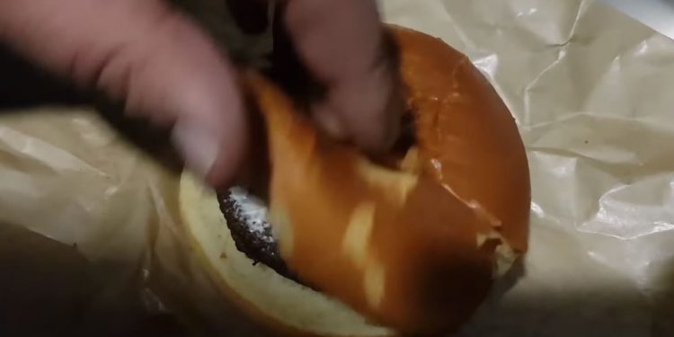 Pokazali, jak wygląda jedzenie na Stadionie Narodowym. Nie jest dobrze