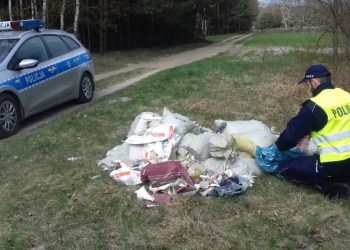Łódzkie: Dzielnicowy walczy z nielegalnymi wysypiskami śmieci. W ciągu kilku dni złapał trzy osoby