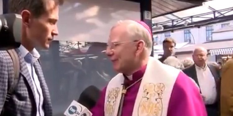 Abp Marek Jędraszewski do dziennikarza TVN: „Niech to będą dni pojednania, pokoju i głębokiej radości”