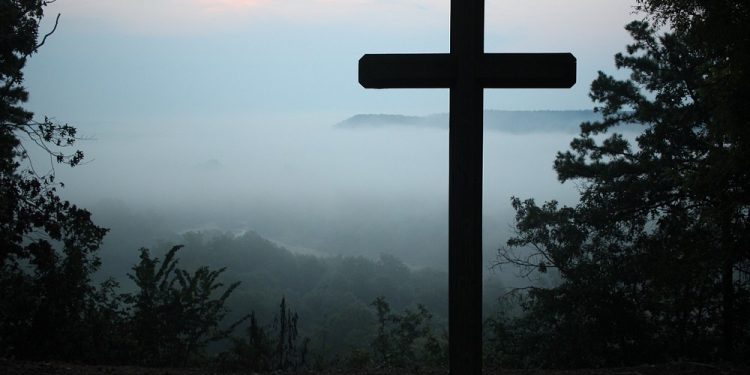krzyż chrześcijaństwo