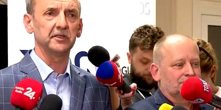 Strajk nauczycieli: Związkowcy ZNP i FZZ nie wezmą udziału w obradach okrągłego stołu