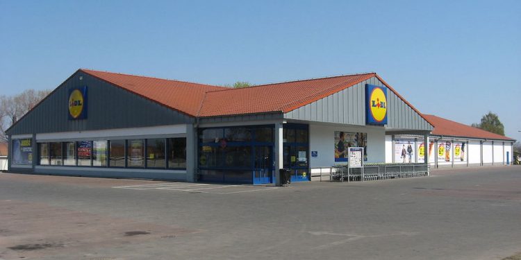 Lidl znów kusi klientów. Niska cena luksusowego produktu